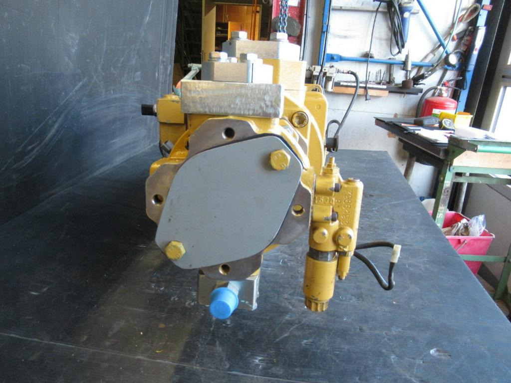 Caterpillar 2478968 - Гідронасос в категорії Будівельна техніка: фото 2 Caterpillar 2478968 - Гідронасос в категорії Будівельна техніка: фото 2