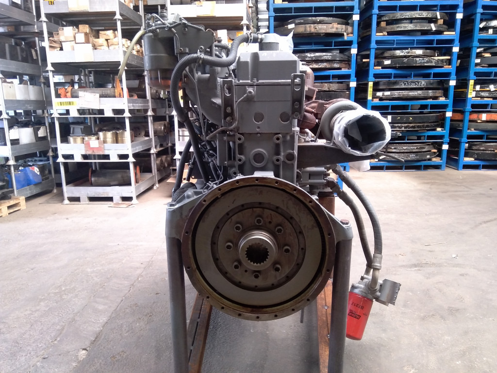 Hitachi 4644223 - 4687458 - Двигун в категорії Будівельна техніка: фото 4 Hitachi 4644223 - 4687458 - Двигун в категорії Будівельна техніка: фото 4