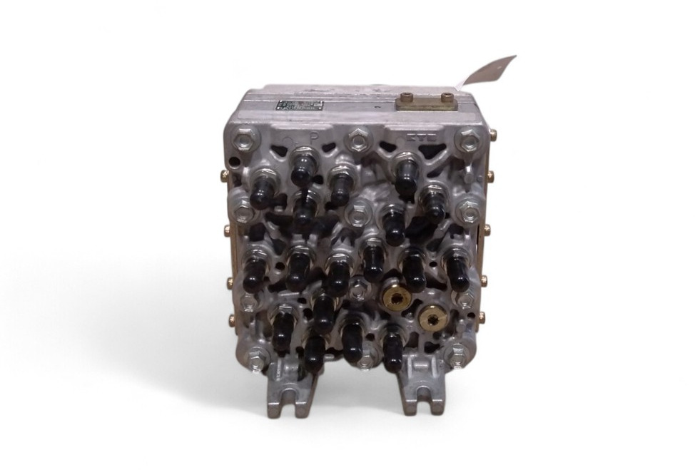 Hitachi 4718275 - C0400-60013 - Гідравлічний клапан: фото 2 Hitachi 4718275 - C0400-60013 - Гідравлічний клапан: фото 2