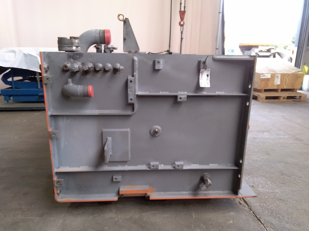 Hitachi 5011416 - Гідравлічний бак в категорії Будівельна техніка: фото 2 Hitachi 5011416 - Гідравлічний бак в категорії Будівельна техніка: фото 2