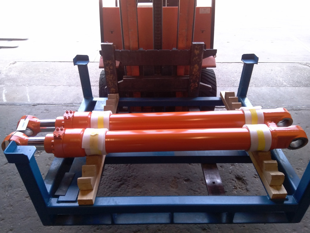 Hitachi 9256983 - 4645296 R - Гідроциліндр в категорії Будівельна техніка: фото 1 Hitachi 9256983 - 4645296 R - Гідроциліндр в категорії Будівельна техніка: фото 1