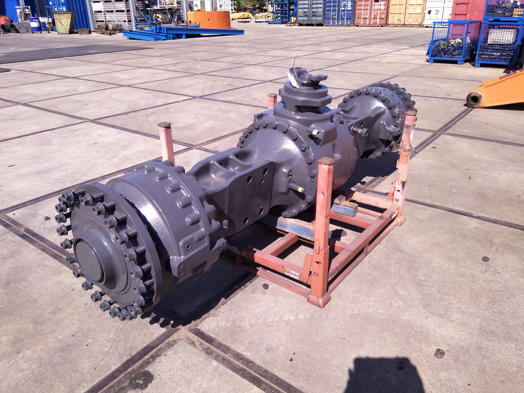 Hyundai 81LQ-11010 - Передня вісь в категорії Будівельна техніка: фото 2 Hyundai 81LQ-11010 - Передня вісь в категорії Будівельна техніка: фото 2