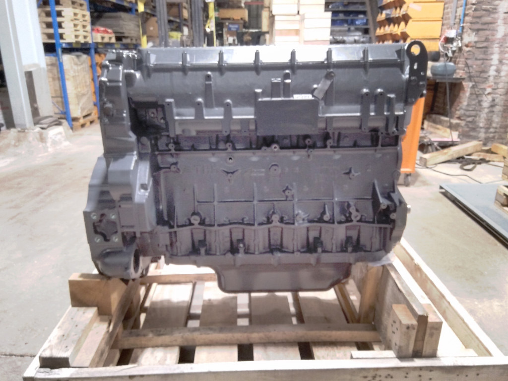 New Holland 5802336688SR - F2CFE614A.AC - Двигун в категорії Сільськогосподарська техніка: фото 3 New Holland 5802336688SR - F2CFE614A.AC - Двигун в категорії Сільськогосподарська техніка: фото 3