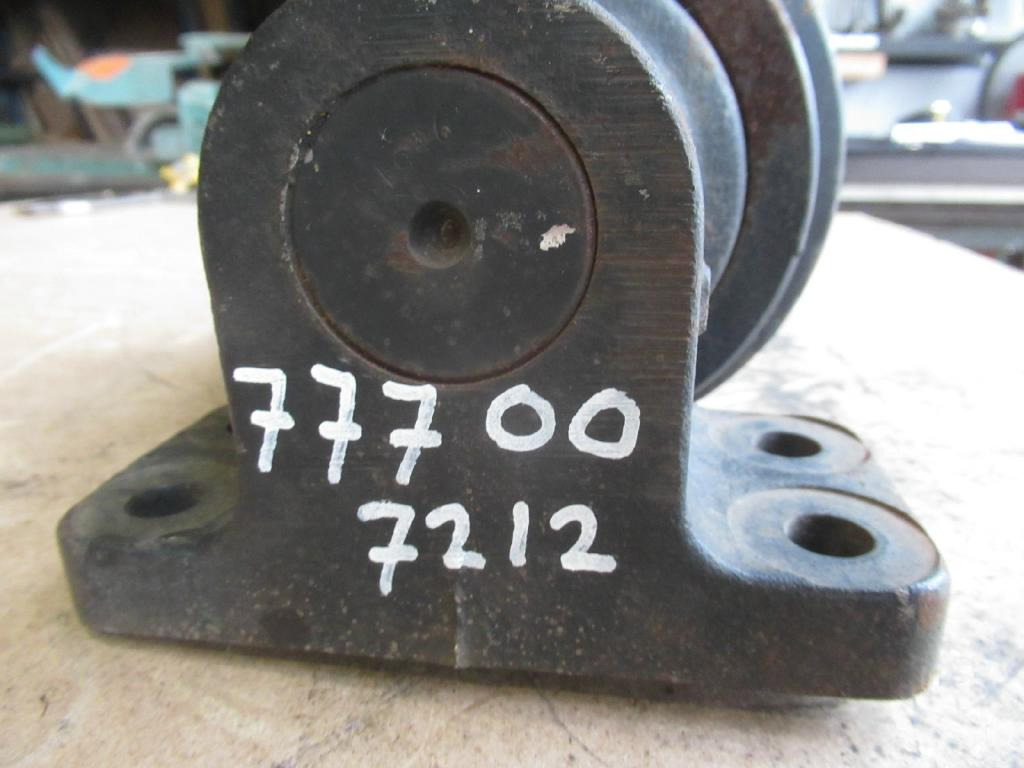 New Holland 71460901 - Опорний каток в категорії Будівельна техніка: фото 5 New Holland 71460901 - Опорний каток в категорії Будівельна техніка: фото 5