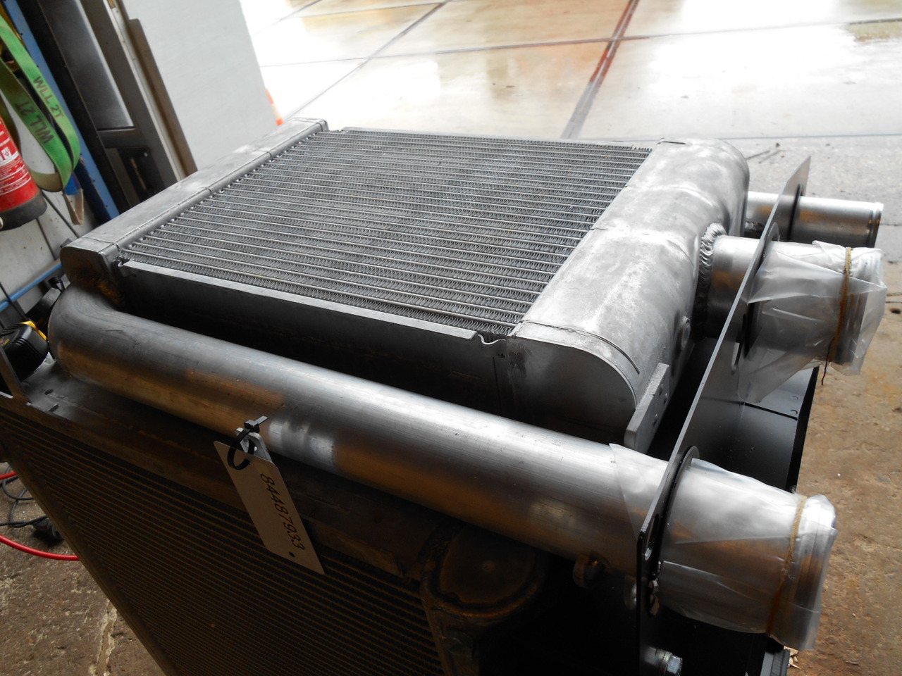 New Holland 84487933 - Система охолодження в категорії Будівельна техніка: фото 2 New Holland 84487933 - Система охолодження в категорії Будівельна техніка: фото 2