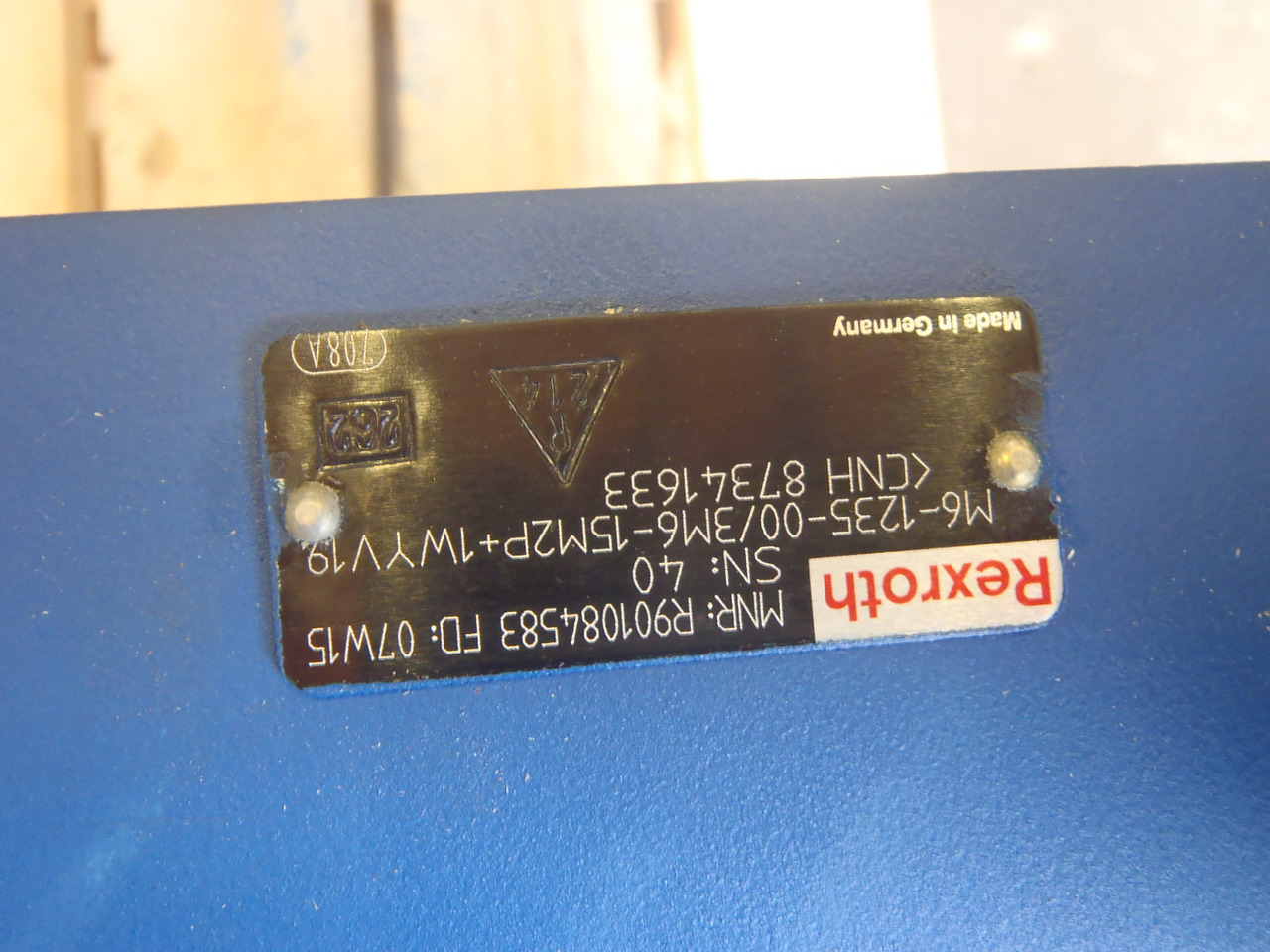 New Holland 87341633 - M6-1235-00/3M6-15M2P-1WYV19 - Гідравлічний клапан в категорії Будівельна техніка: фото 1 New Holland 87341633 - M6-1235-00/3M6-15M2P-1WYV19 - Гідравлічний клапан в категорії Будівельна техніка: фото 1