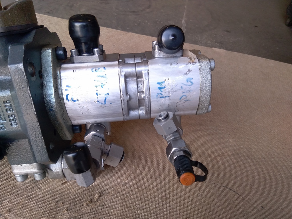 Rexroth 1515800013 - - Насос гідропідсилювача в категорії Будівельна техніка: фото 1 Rexroth 1515800013 - - Насос гідропідсилювача в категорії Будівельна техніка: фото 1
