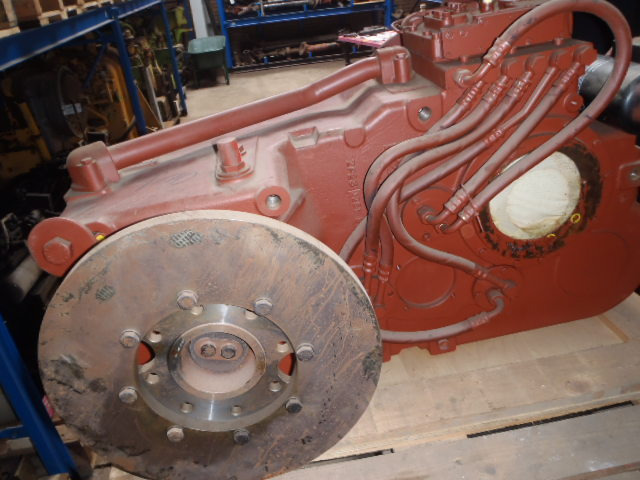 ZF 4644006058 - Коробка передач в категорії Будівельна техніка: фото 2 ZF 4644006058 - Коробка передач в категорії Будівельна техніка: фото 2