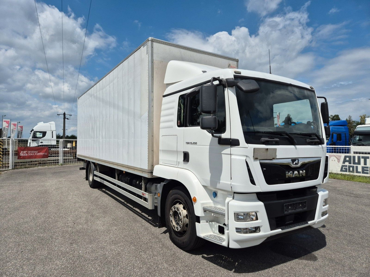 MAN TGM 15.250 - Вантажівка з закритим кузовом: фото 3 MAN TGM 15.250 - Вантажівка з закритим кузовом: фото 3