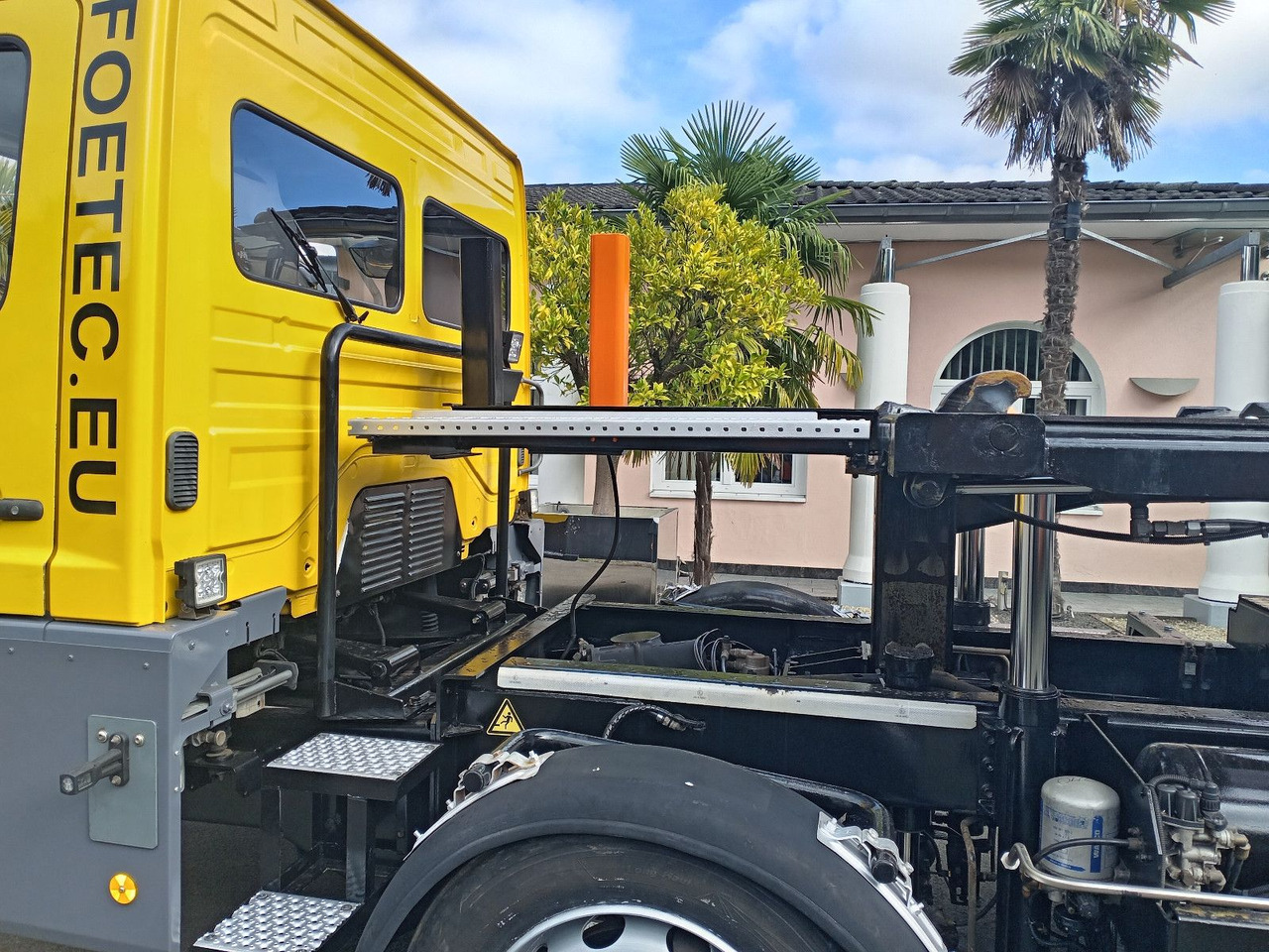 Mercedes-Benz Kamag Wiesel / WBH25 / KB3793 / mit Ganrantie - Контейнеровоз/ Змінний кузов вантажівка: фото 4 Mercedes-Benz Kamag Wiesel / WBH25 / KB3793 / mit Ganrantie - Контейнеровоз/ Змінний кузов вантажівка: фото 4