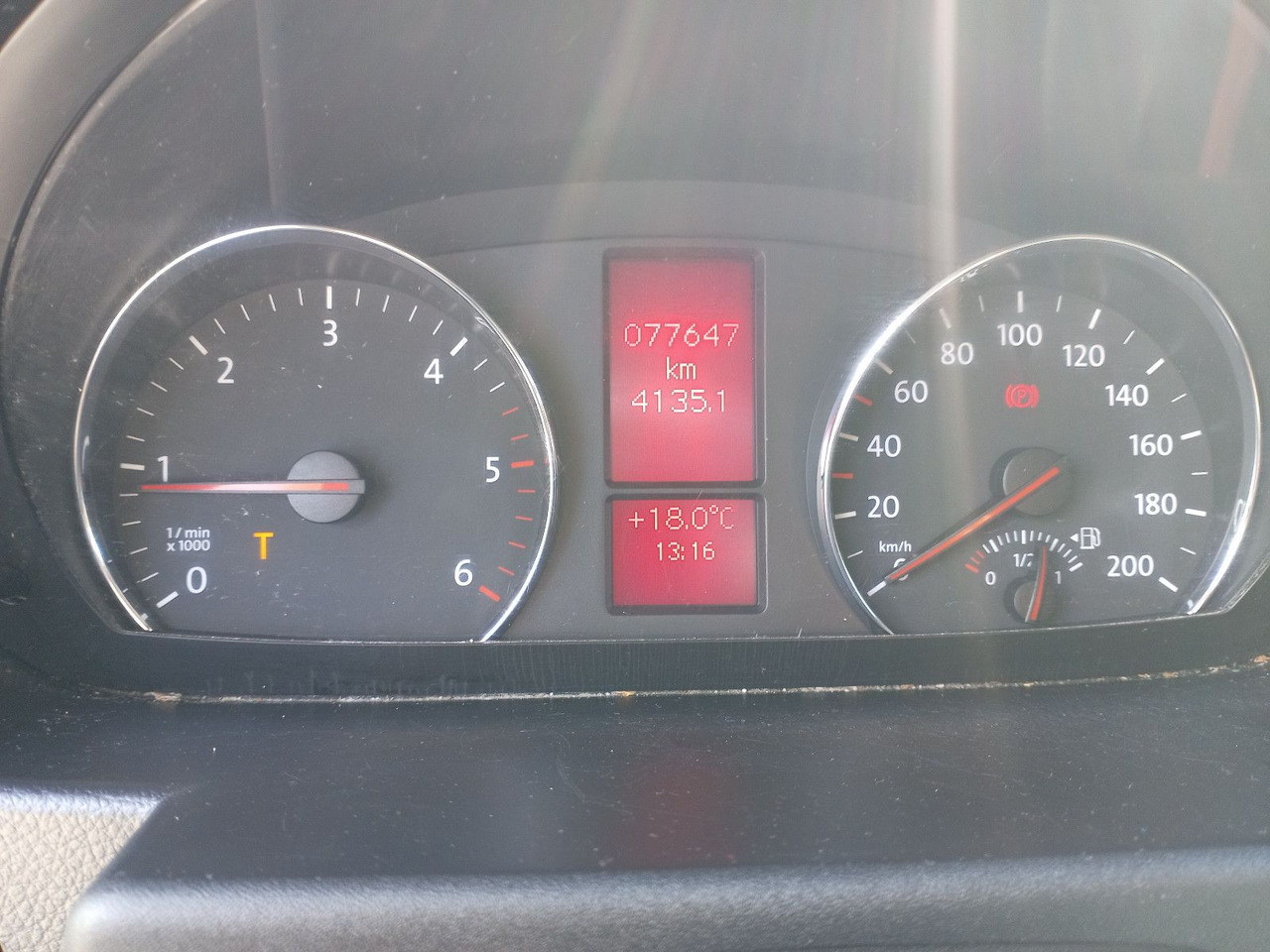 Volkswagen Crafter 50 Koffer 2.0 TDI LR 120 kW Diesel - Фургон з закритим кузовом: фото 4 Volkswagen Crafter 50 Koffer 2.0 TDI LR 120 kW Diesel - Фургон з закритим кузовом: фото 4