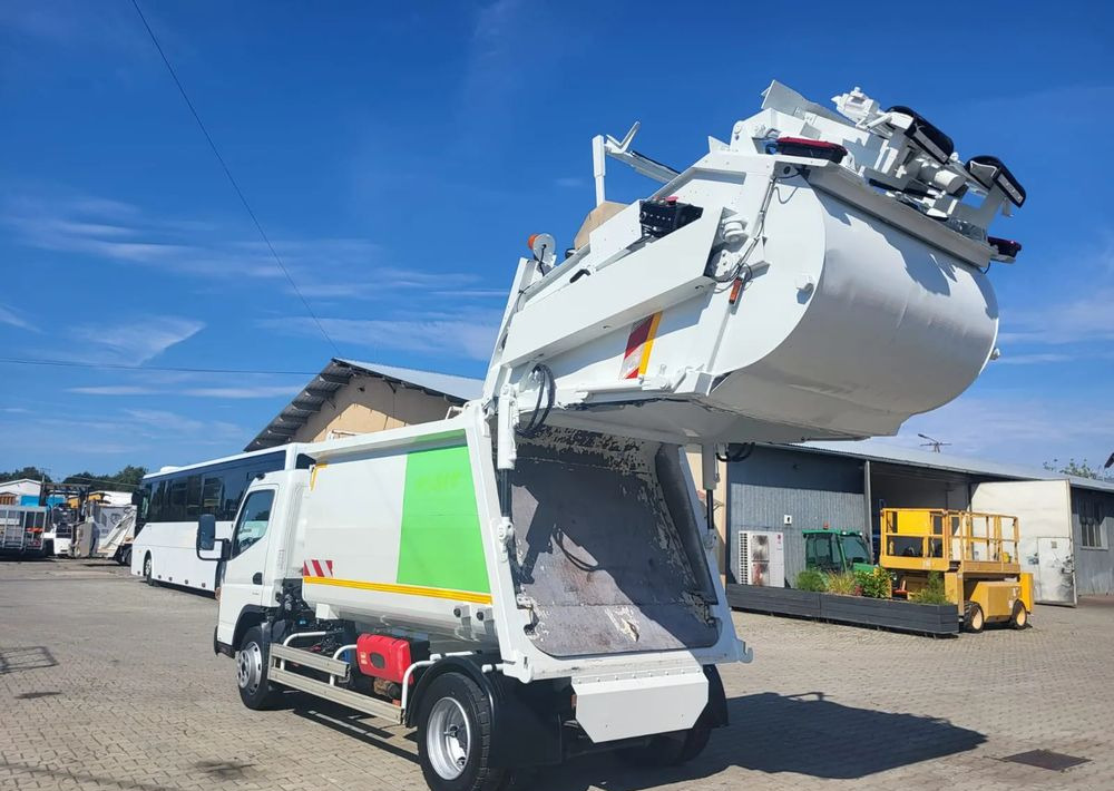Mitsubishi Fuso Canter - Сміттєвози: фото 4 Mitsubishi Fuso Canter - Сміттєвози: фото 4