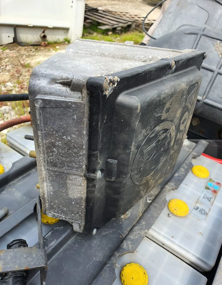 Pompa Ad Blue uszkodzona Volvo 22169009 24V Bosch 0444 022 066 - Двигун в категорії Вантажівки: фото 4 Pompa Ad Blue uszkodzona Volvo 22169009 24V Bosch 0444 022 066 - Двигун в категорії Вантажівки: фото 4