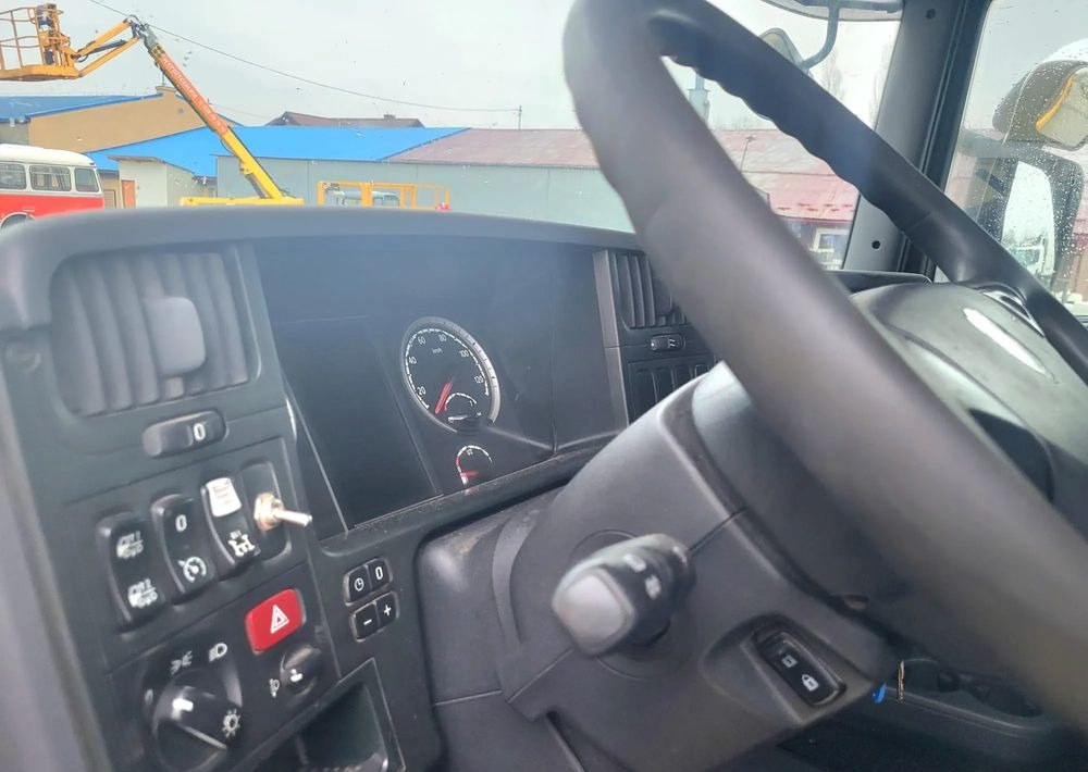 Гаковий мультиліфт вантажівка scania Scania B6X2: фото 12