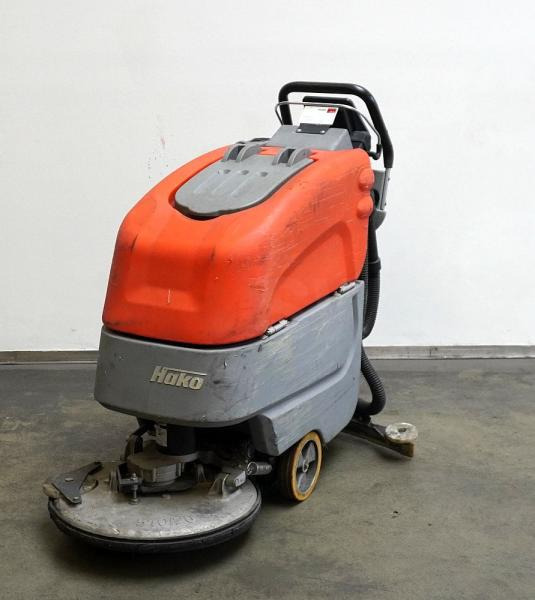 HAKO Scrubmaster B45 CL - Промислова підмітальна машина: фото 1 HAKO Scrubmaster B45 CL - Промислова підмітальна машина: фото 1