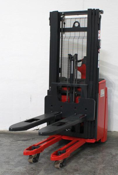 Linde L 14 AP i 1173-01 - Штабелер: фото 3 Linde L 14 AP i 1173-01 - Штабелер: фото 3