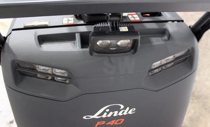 Linde P 40 C 4595-00 - Складські тягач: фото 1 Linde P 40 C 4595-00 - Складські тягач: фото 1