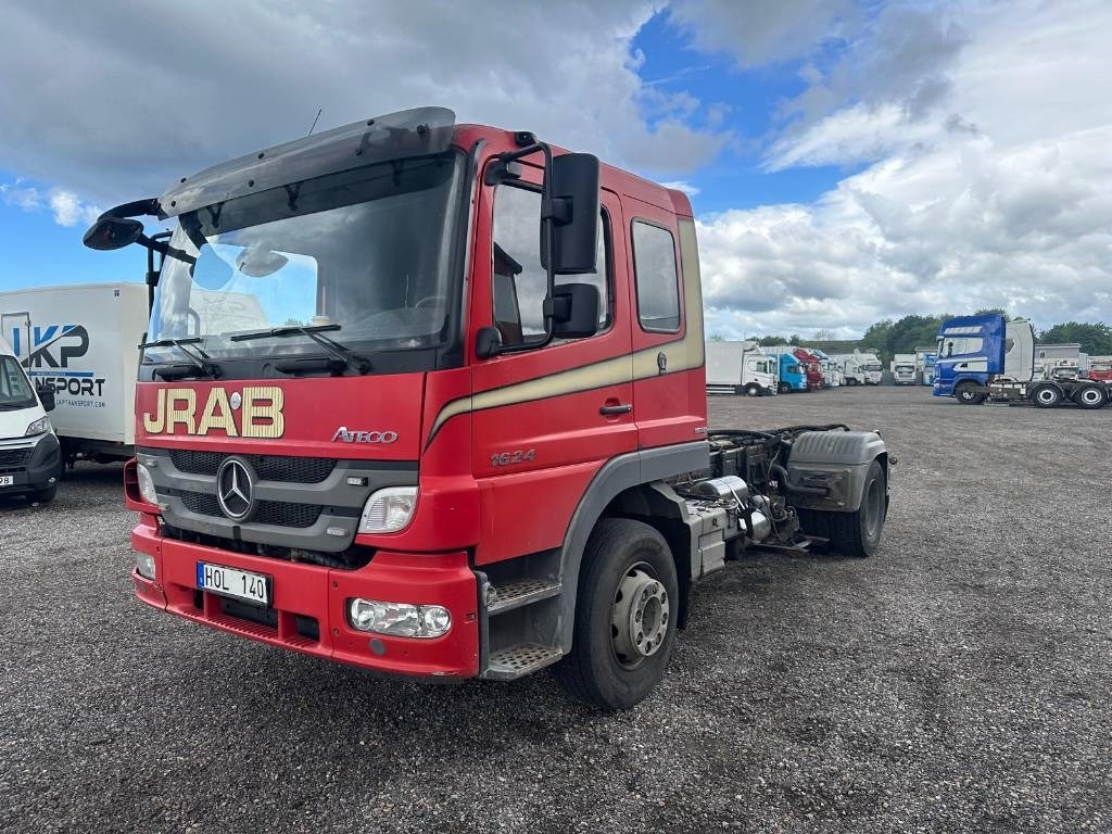 Mercedes-Benz 1524 L Serie 6556 - Вантажівка шасі: фото 2 Mercedes-Benz 1524 L Serie 6556 - Вантажівка шасі: фото 2