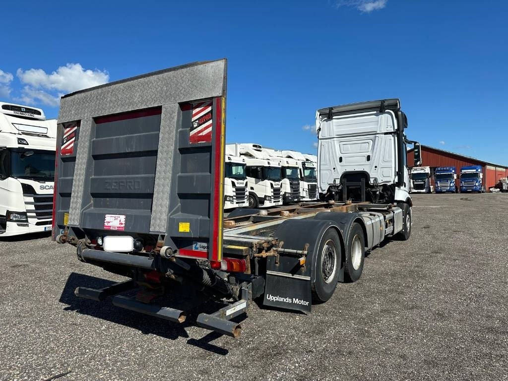 Mercedes-Benz ACTROS 2753 serie 7588 - Контейнеровоз/ Змінний кузов вантажівка: фото 3 Mercedes-Benz ACTROS 2753 serie 7588 - Контейнеровоз/ Змінний кузов вантажівка: фото 3