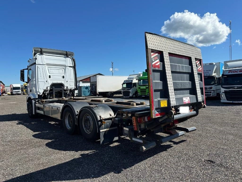 Mercedes-Benz ACTROS 2753 serie 7588 - Контейнеровоз/ Змінний кузов вантажівка: фото 5 Mercedes-Benz ACTROS 2753 serie 7588 - Контейнеровоз/ Змінний кузов вантажівка: фото 5