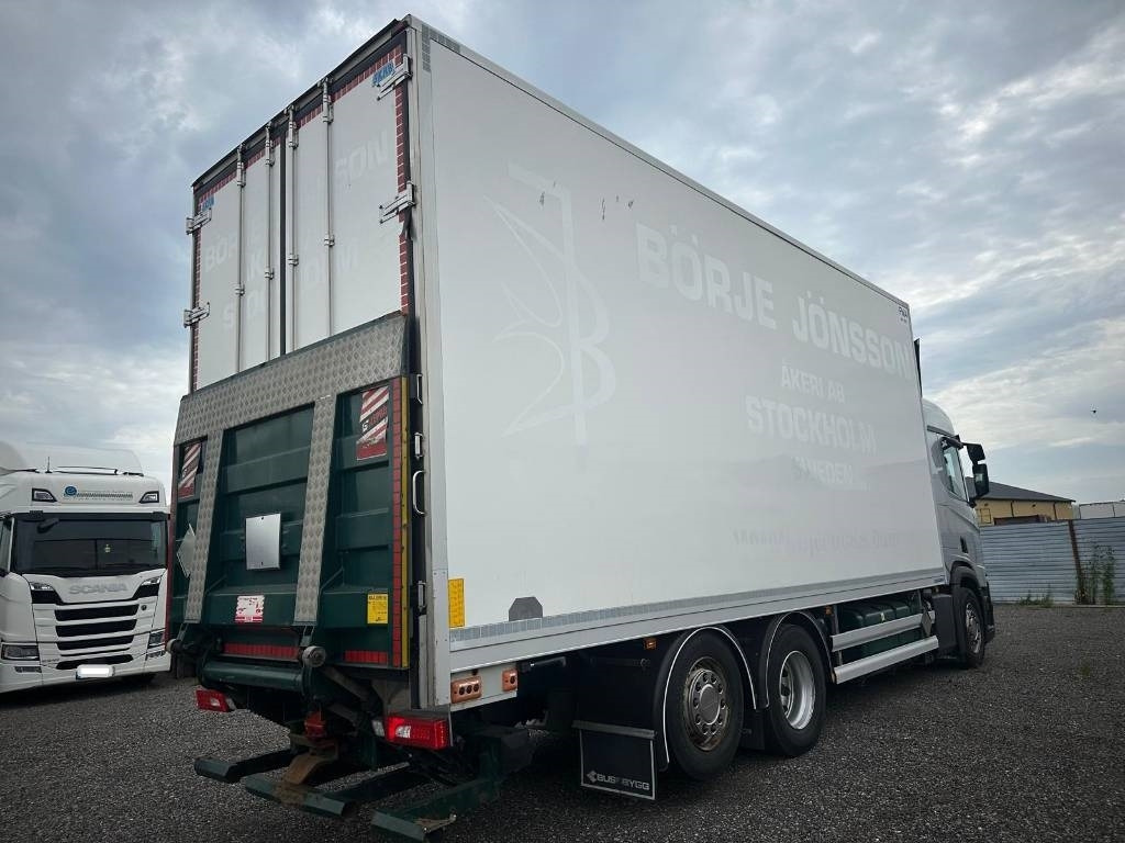 Scania R500B6X2*4NB Serie 0633 - Вантажівка з закритим кузовом: фото 3 Scania R500B6X2*4NB Serie 0633 - Вантажівка з закритим кузовом: фото 3
