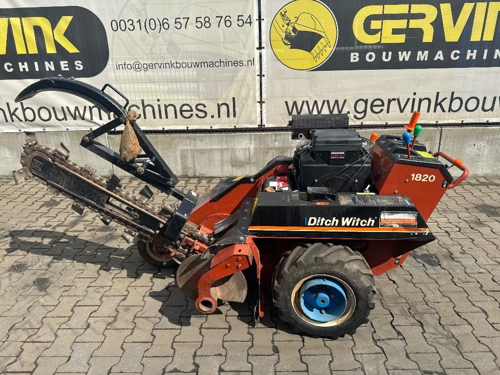 Ditch Witch 1820 - Траншеєкопач: фото 1 Ditch Witch 1820 - Траншеєкопач: фото 1