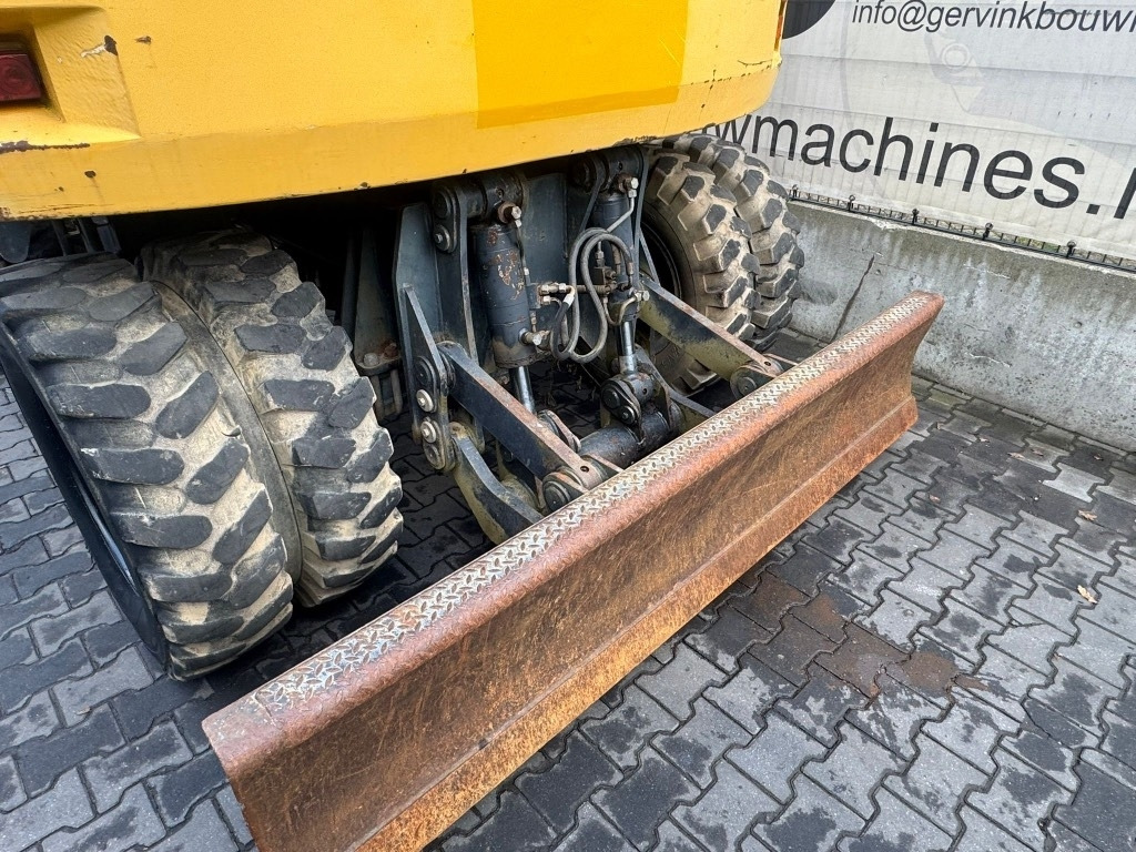 Kramer-allrad 812 - Міні-екскаватор: фото 4 Kramer-allrad 812 - Міні-екскаватор: фото 4