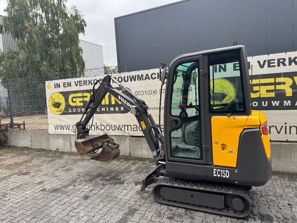Volvo EC15 - Міні-екскаватор: фото 1 Volvo EC15 - Міні-екскаватор: фото 1
