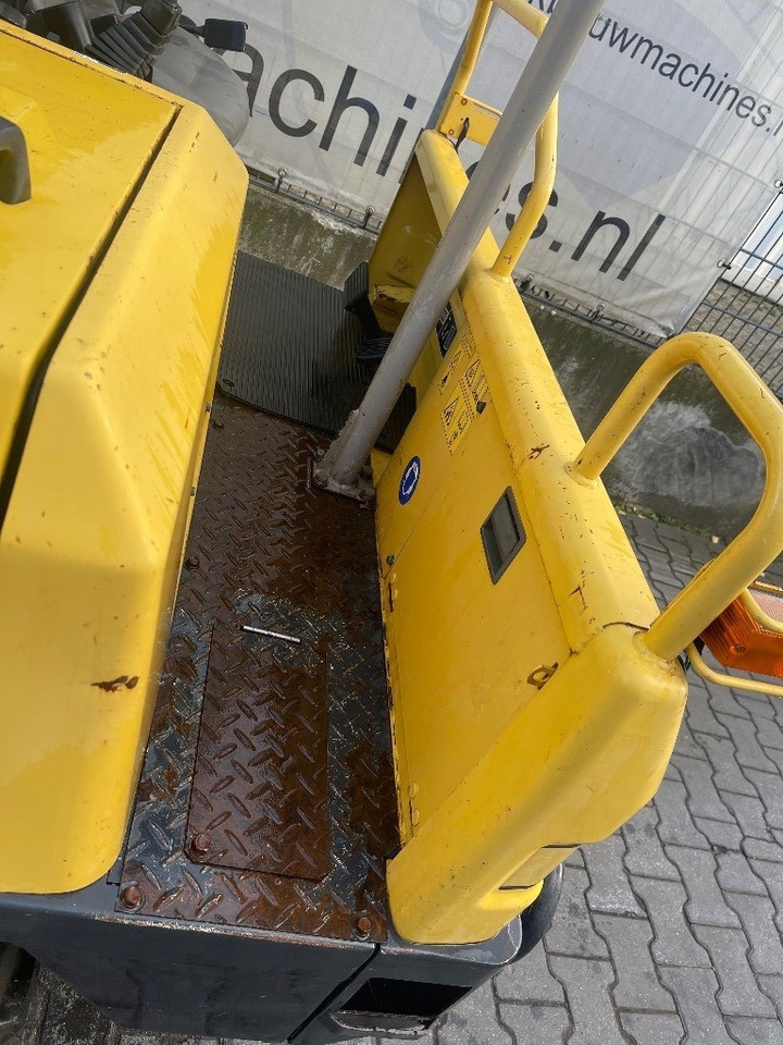 Yanmar C 30 R - Міні-самоскид: фото 4 Yanmar C 30 R - Міні-самоскид: фото 4