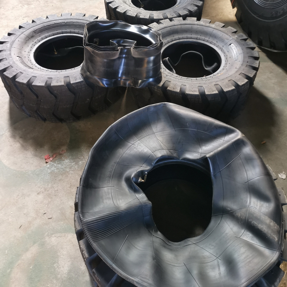 Qingdao Promising 20.5/70-16 Pneumatic Tyre Assembly for China Loader - Шина в категорії Колісні навантажувачі: фото 4 Qingdao Promising 20.5/70-16 Pneumatic Tyre Assembly for China Loader - Шина в категорії Колісні навантажувачі: фото 4