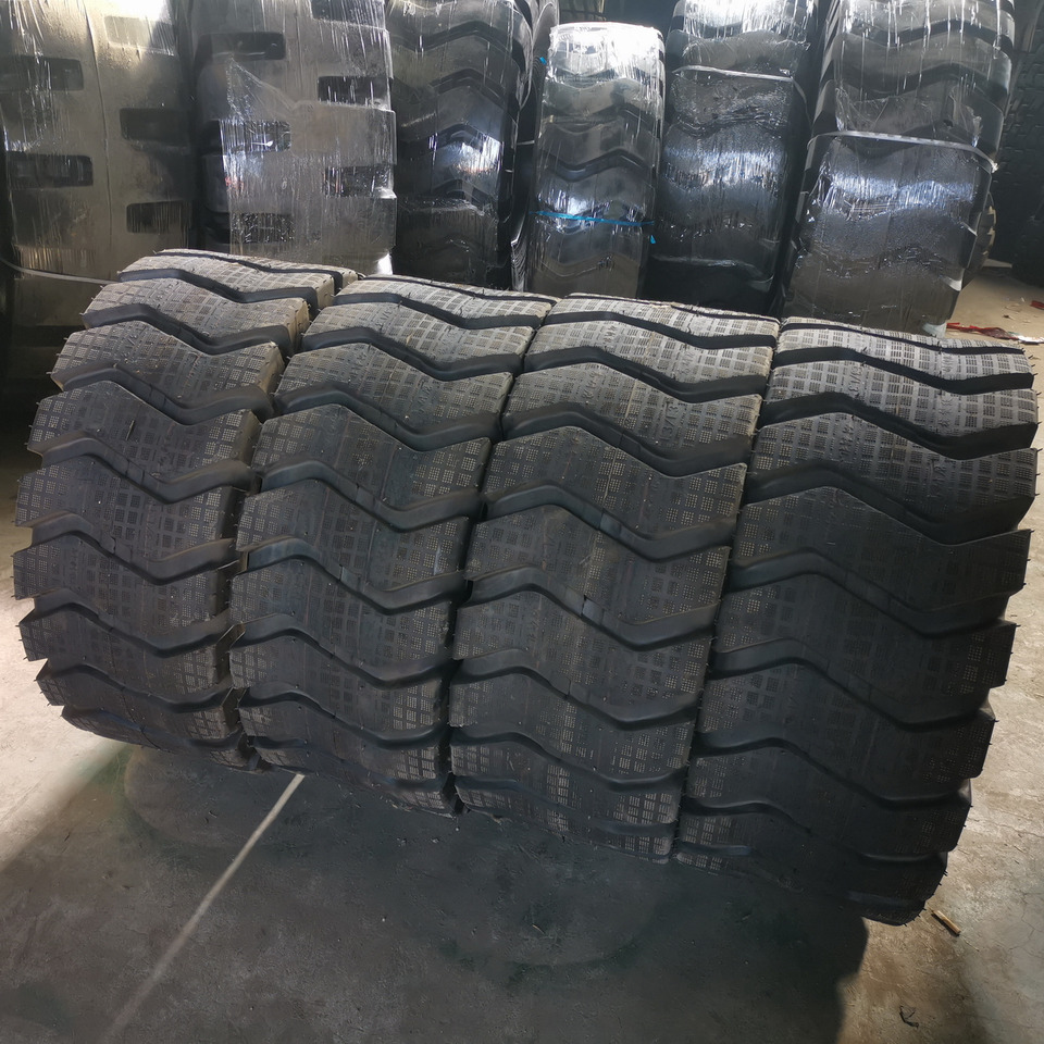Qingdao Promising 20.5/70-16 Pneumatic Tyre Assembly for China Loader - Шина в категорії Колісні навантажувачі: фото 1 Qingdao Promising 20.5/70-16 Pneumatic Tyre Assembly for China Loader - Шина в категорії Колісні навантажувачі: фото 1