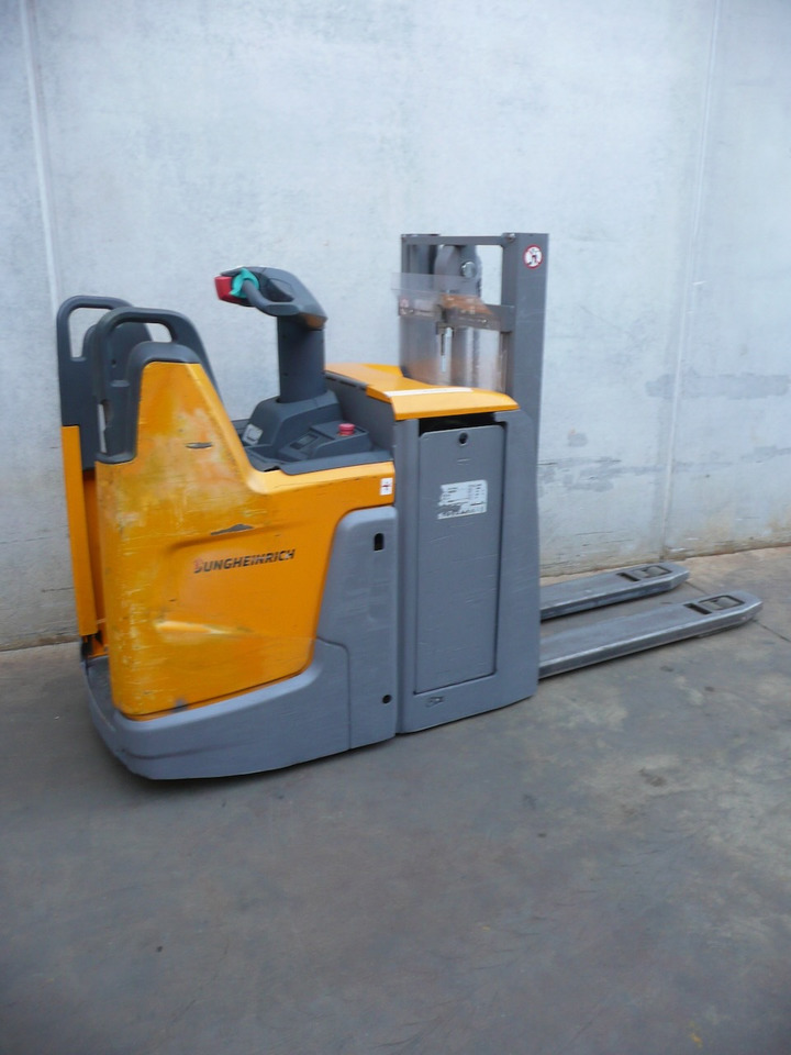 Jungheinrich ERD 220 201 ZT - Штабелер: фото 3 Jungheinrich ERD 220 201 ZT - Штабелер: фото 3