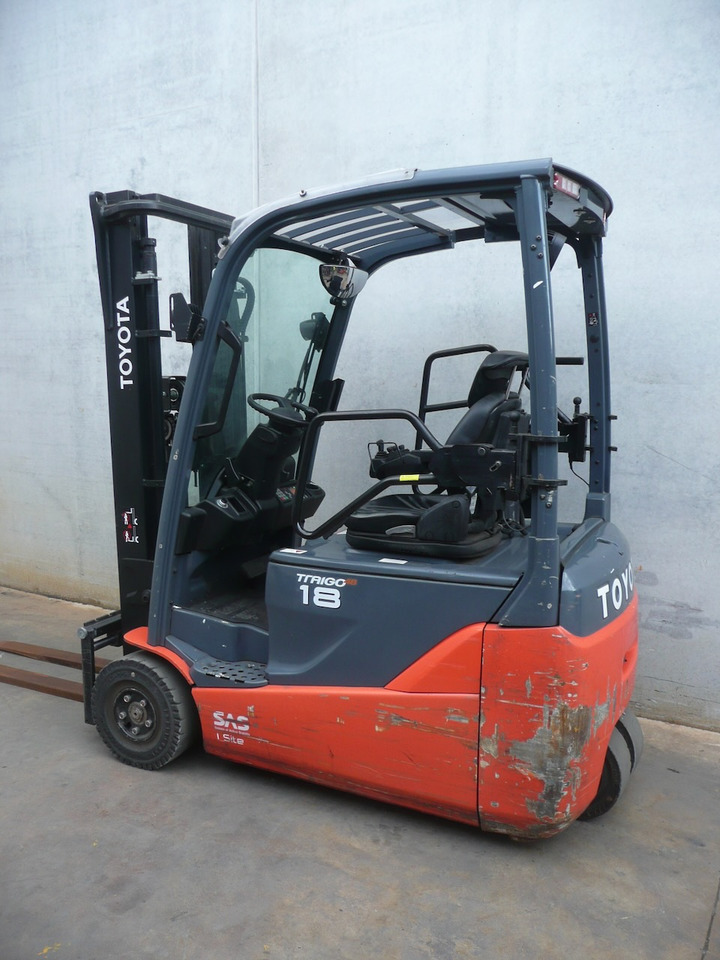 Toyota 8FBE18T - Електронавантажувач: фото 4 Toyota 8FBE18T - Електронавантажувач: фото 4