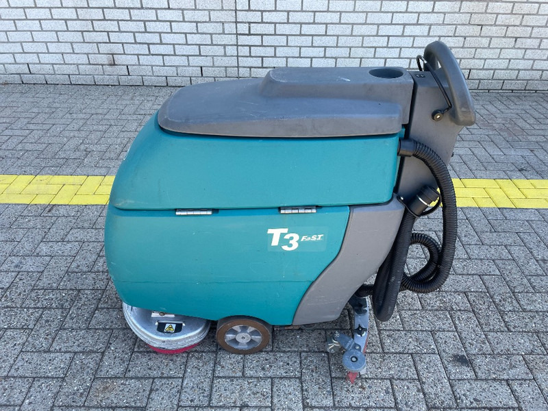 TENNANT T 3 - Підмітально-прибиральна машина: фото 1 TENNANT T 3 - Підмітально-прибиральна машина: фото 1