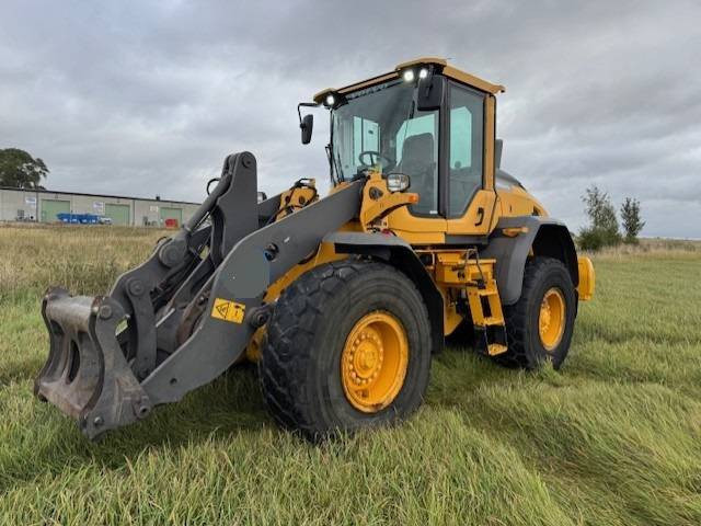 Volvo L 70 H - Колісний навантажувач: фото 1 Volvo L 70 H - Колісний навантажувач: фото 1