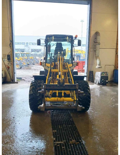 Yanmar V80-5 - Міні-навантажувач: фото 3 Yanmar V80-5 - Міні-навантажувач: фото 3