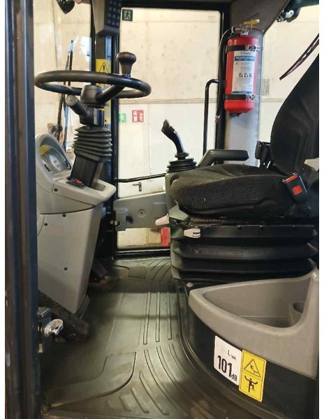 Yanmar V80-5 - Міні-навантажувач: фото 5 Yanmar V80-5 - Міні-навантажувач: фото 5