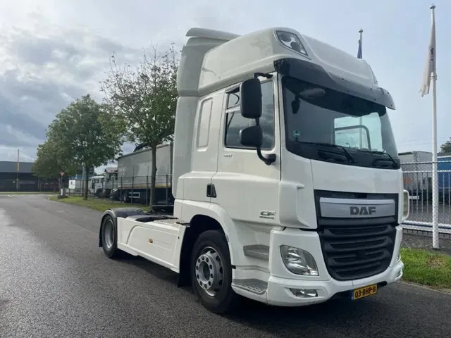 DAF CF 400 FT CF 400 Spacecab tractor head Top Condition - Тягач: фото 3 DAF CF 400 FT CF 400 Spacecab tractor head Top Condition - Тягач: фото 3