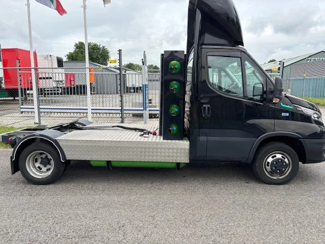 Iveco 35C14G Daily BE trekker 3.0 v.v. CNG gas - Тягач: фото 4 Iveco 35C14G Daily BE trekker 3.0 v.v. CNG gas - Тягач: фото 4