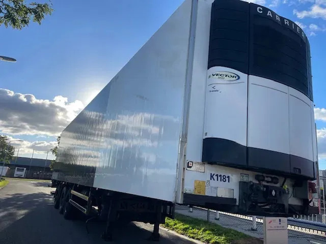 Van Eck UT-3B Steering axle 260 cm insteek Frigo carrier vector UT-3B H= 260 W= 250cm - Рефрижератор напівпричіп: фото 3 Van Eck UT-3B Steering axle 260 cm insteek Frigo carrier vector UT-3B H= 260 W= 250cm - Рефрижератор напівпричіп: фото 3