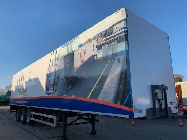 Vogelzang Closed box insulated lift axle MOT 06-2026 TOP Condition - Закритий кузов напівпричіп: фото 1 Vogelzang Closed box insulated lift axle MOT 06-2026 TOP Condition - Закритий кузов напівпричіп: фото 1