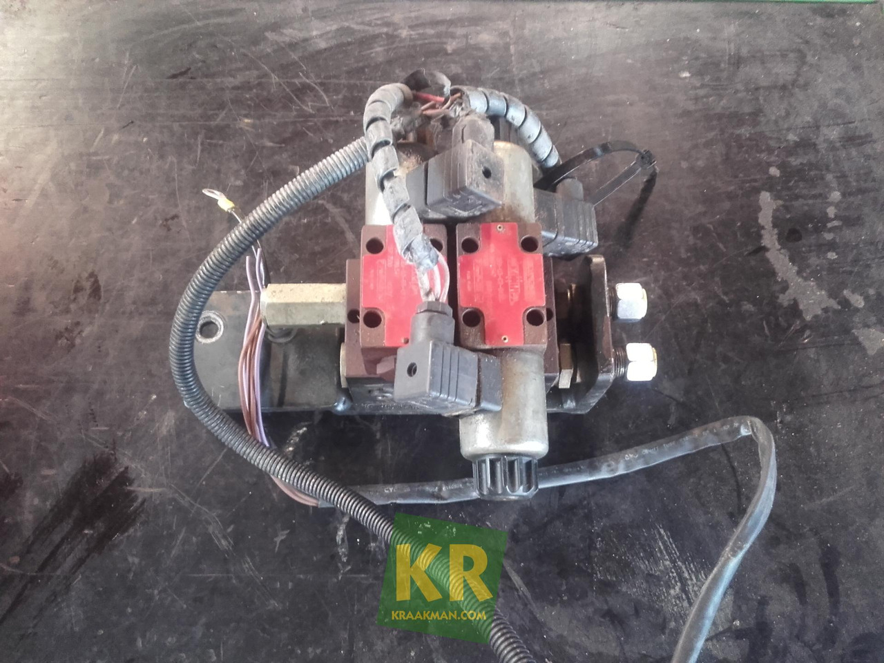 1100 Controller John Deere - Навігаційна система в категорії Трактори: фото 4 1100 Controller John Deere - Навігаційна система в категорії Трактори: фото 4