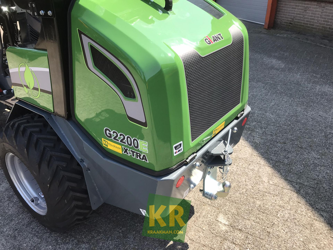 G2200E Giant - Компактний фронтальний навантажувач: фото 5 G2200E Giant - Компактний фронтальний навантажувач: фото 5
