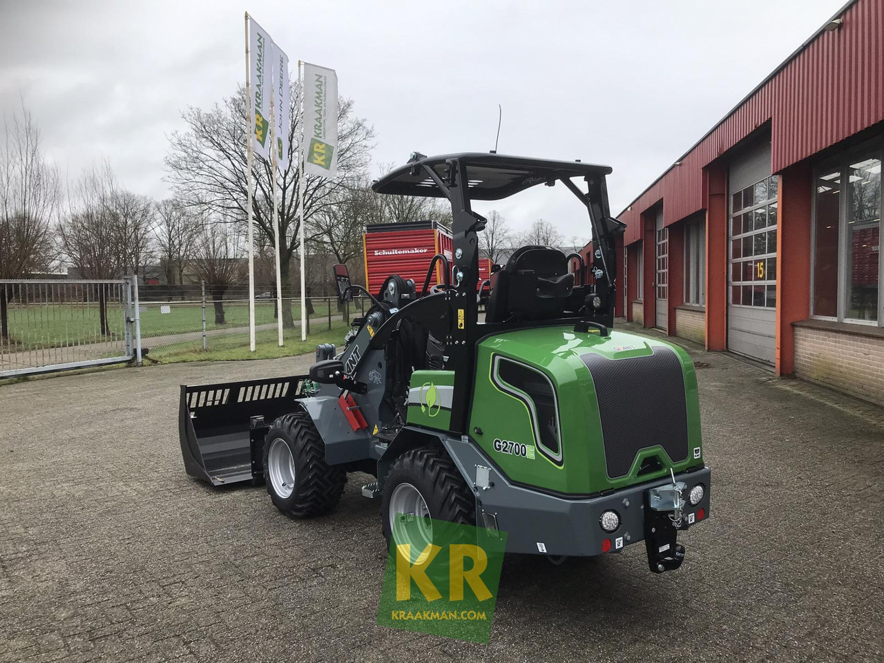 Giant G2700E - Компактний фронтальний навантажувач: фото 5 Giant G2700E - Компактний фронтальний навантажувач: фото 5