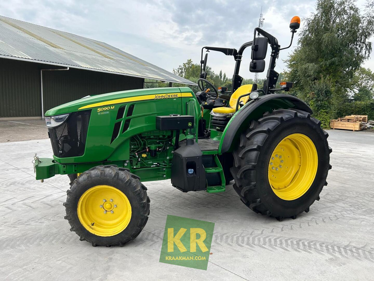 John Deere 5090M - Трактор: фото 4 John Deere 5090M - Трактор: фото 4