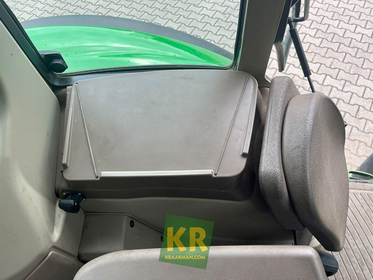 John Deere 6120M - Трактор: фото 3 John Deere 6120M - Трактор: фото 3