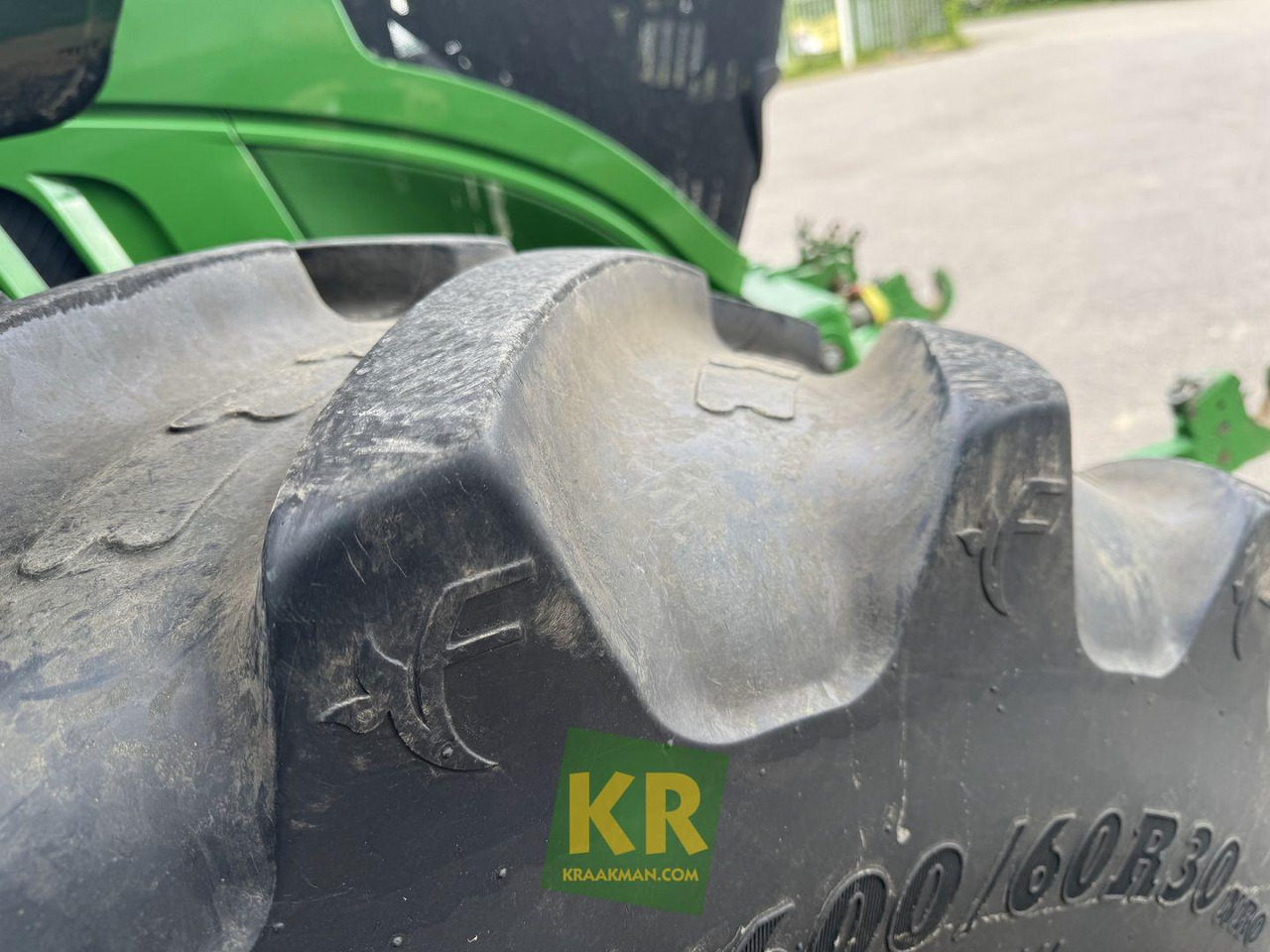 John Deere 6150R - Трактор: фото 3 John Deere 6150R - Трактор: фото 3