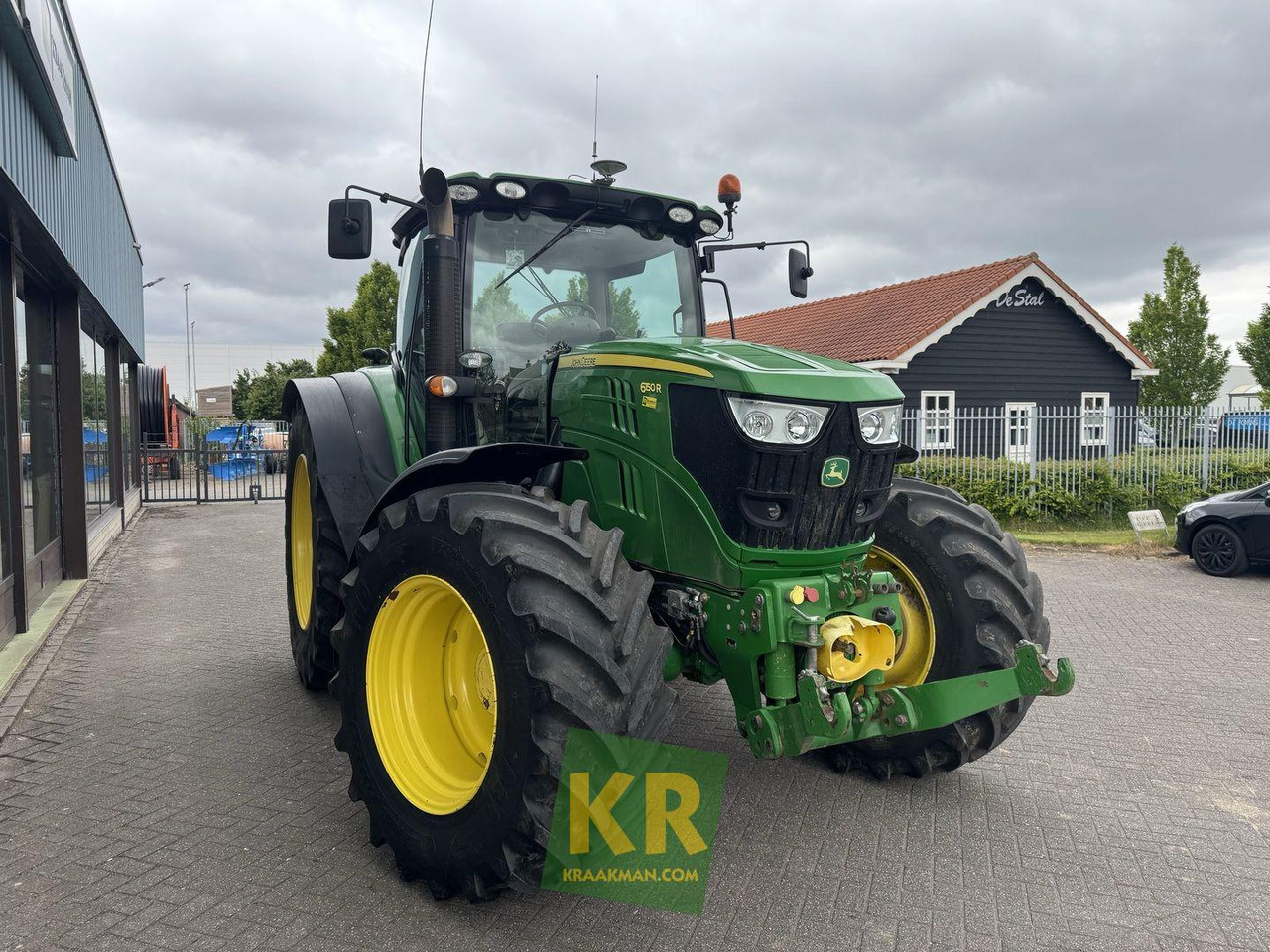 Трактор John Deere 6150R: фото 10