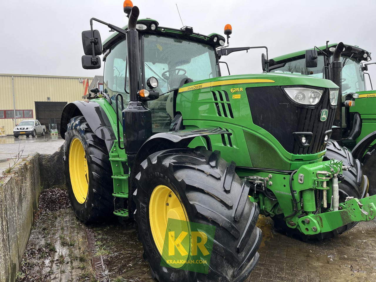 John Deere 6215R - Трактор: фото 2 John Deere 6215R - Трактор: фото 2
