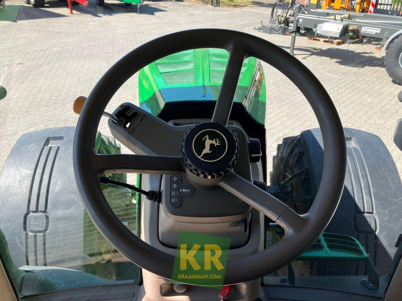John Deere 7230R - Трактор: фото 5 John Deere 7230R - Трактор: фото 5